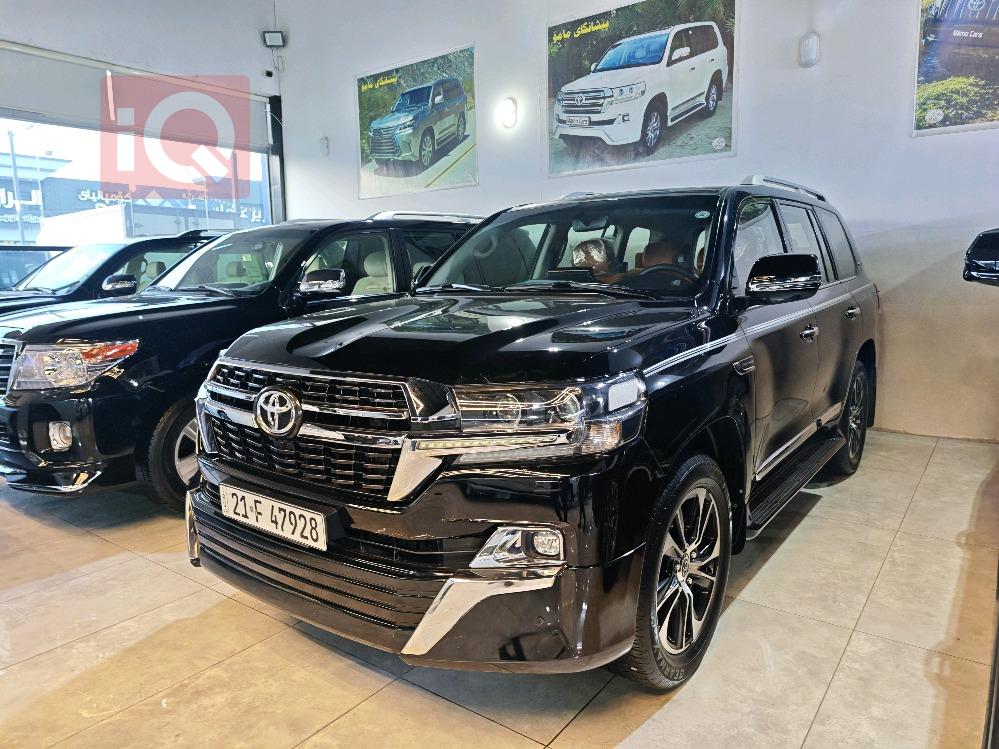 تويوتا لاندكروزر